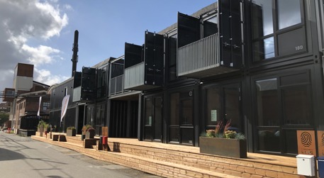 2020.09.24 Facade med plantemiljø og postkasser - foto 3.jpg